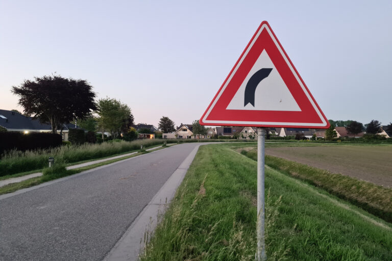 Senioren kunnen verkeerskennis gratis opfrissen — lezing in Flevoland
